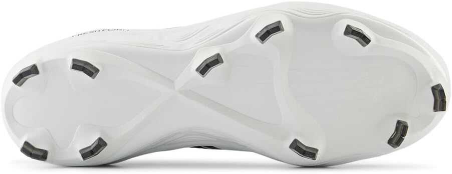 New Balance Men's Fresh Foam 3000 V7 Molded Baseball Shoe