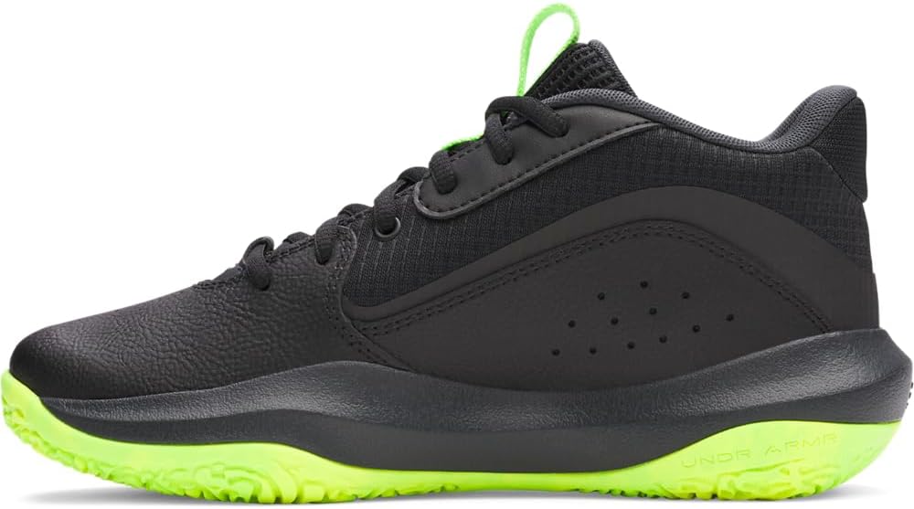 Under Armour Unisex-Child Grade School Lockdown 7 Sneaker