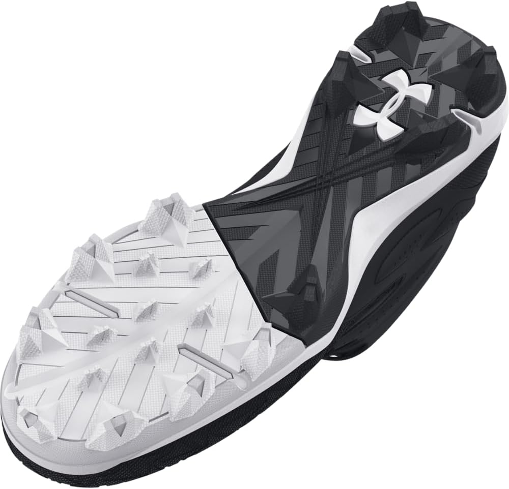 Under Armour Men's Leadoff Mid 3.0 Baseball Cleat Sneaker