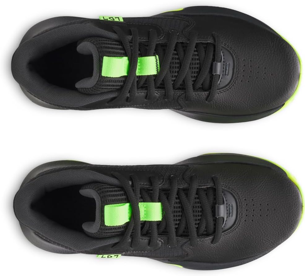 Under Armour Unisex-Child Grade School Lockdown 7 Sneaker