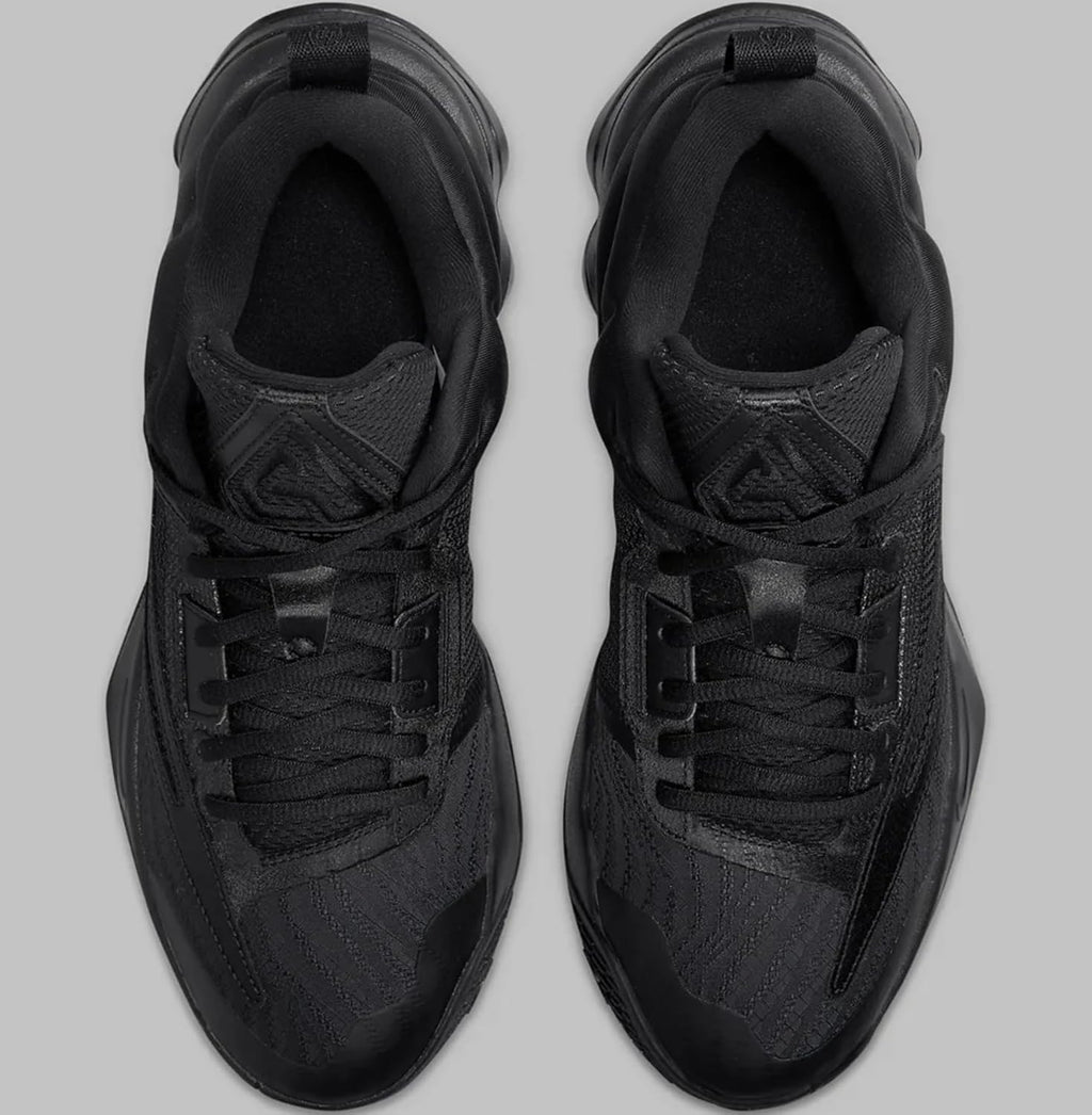 NIKE Men's Sneaker Three Quarters Tall