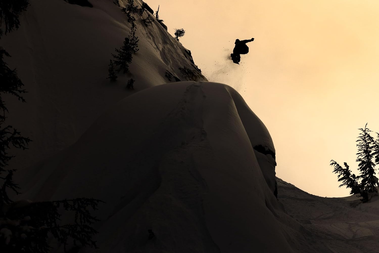 JONES - Snowboard Aviator 2.0, Ideal for high Performance All-Mountain Charging and Carving