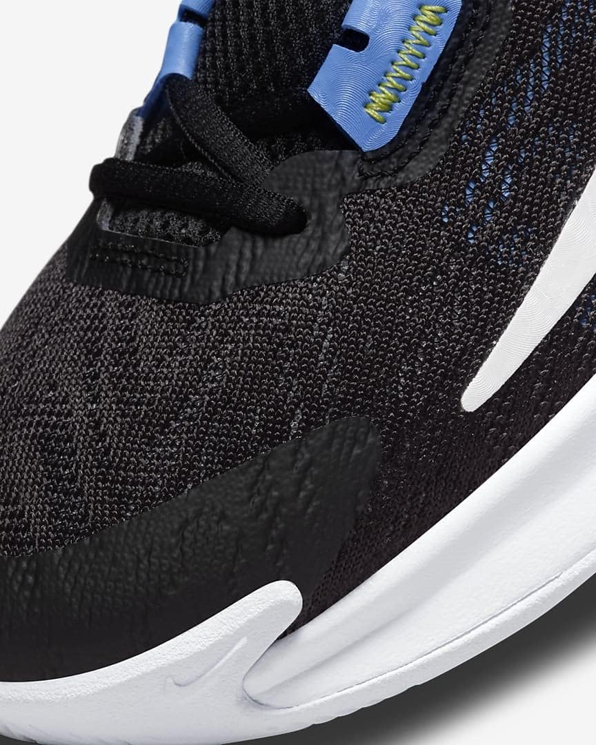 NIKE Men's Sneaker Three Quarters Tall