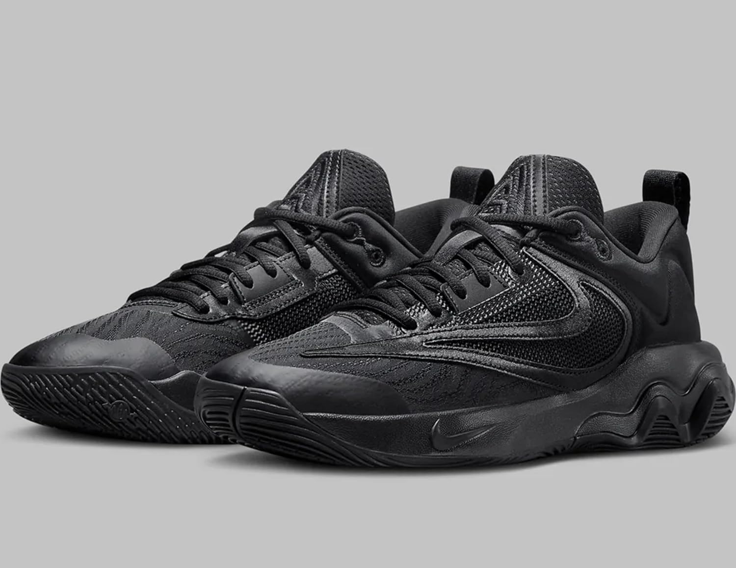 NIKE Men's Sneaker Three Quarters Tall