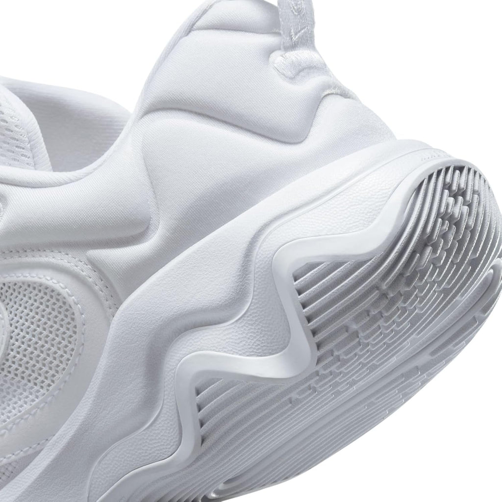 NIKE Men's Sneaker Three Quarters Tall