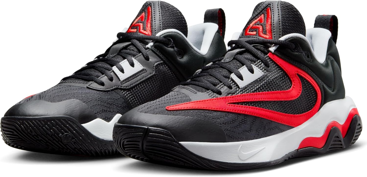 NIKE Men's Sneaker Three Quarters Tall