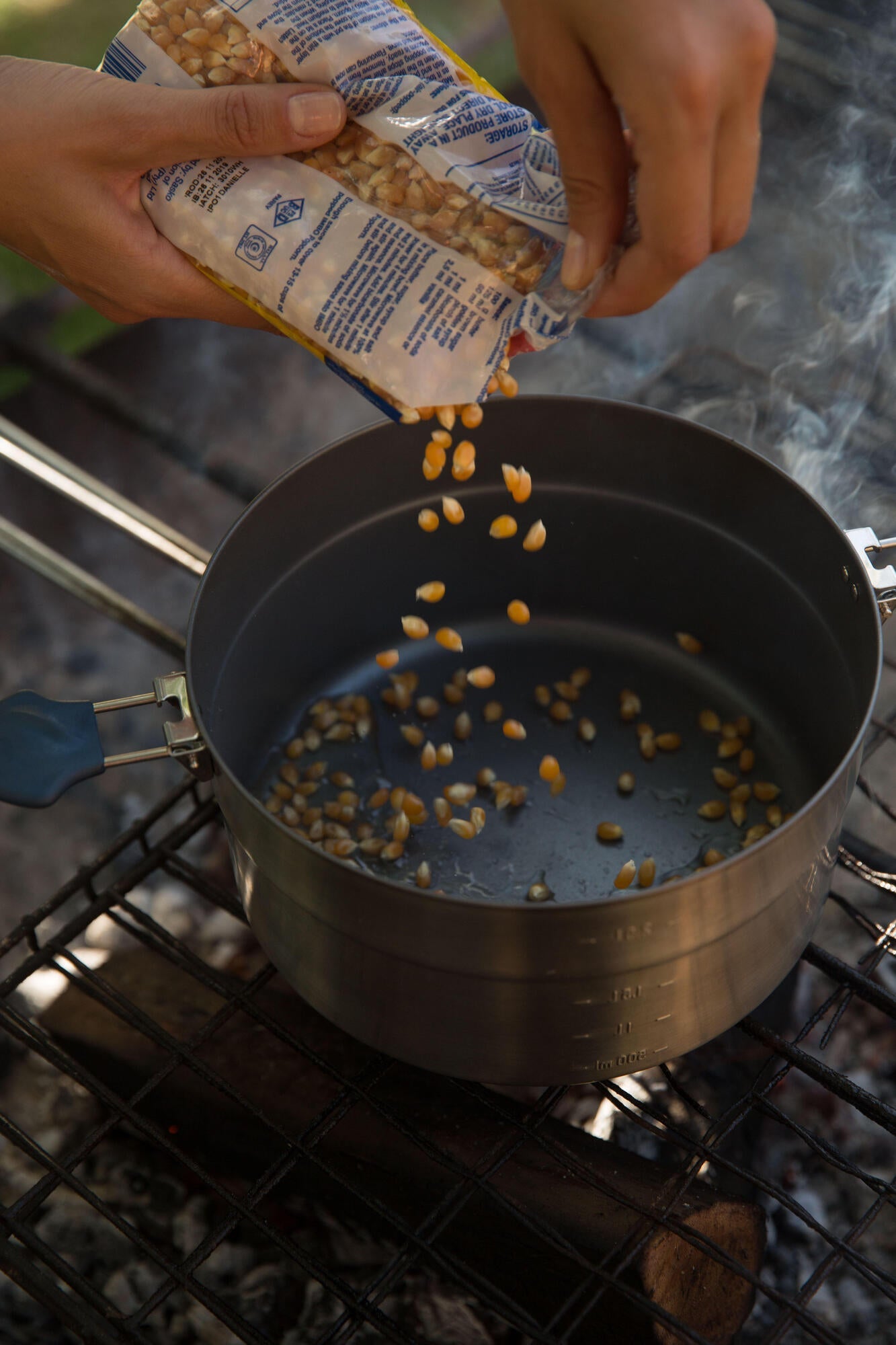 Quechua Stainless steel non-stick camping cookset 500 for 2 people - 15-piece
